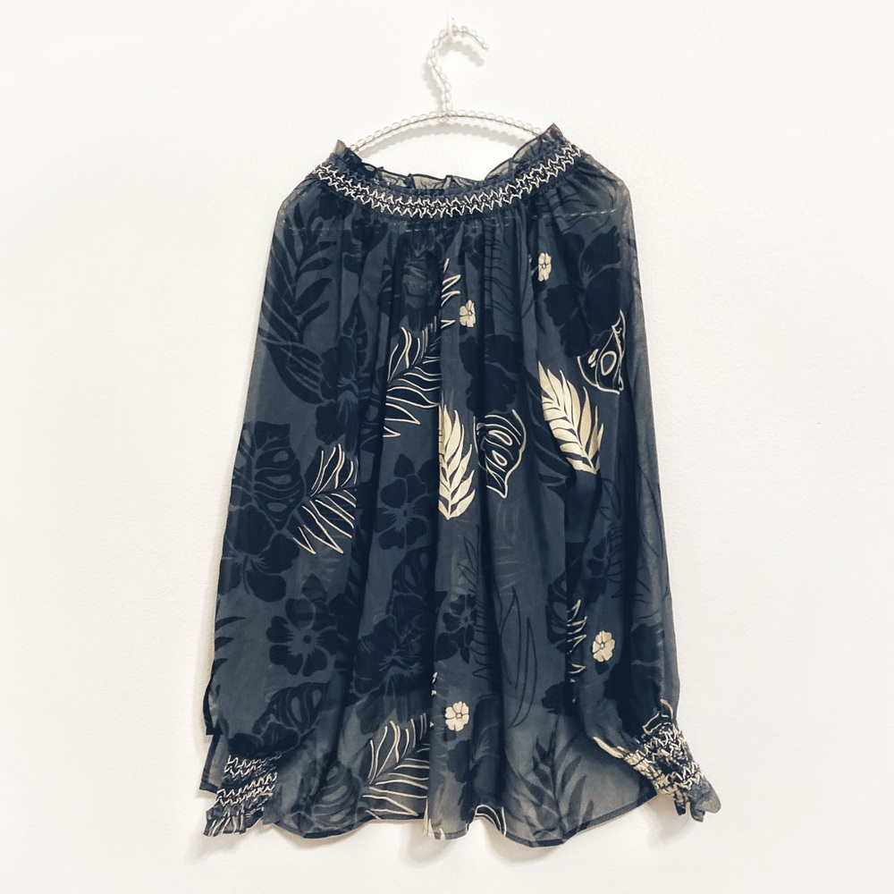 Cabi 5597 Aloha Blouse Small EUC - Picture 4 of 9